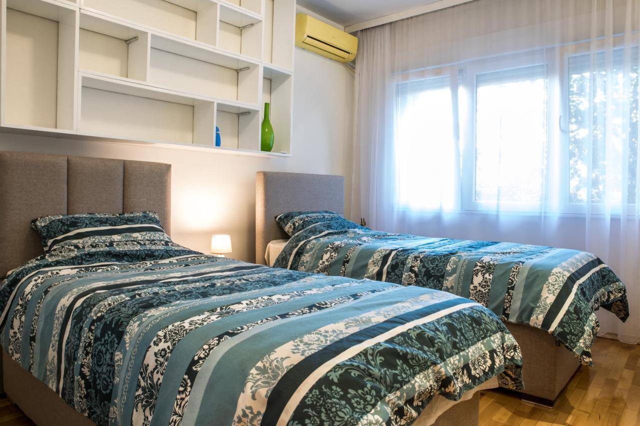 Luxury Apartment 포드고리차 외부 사진