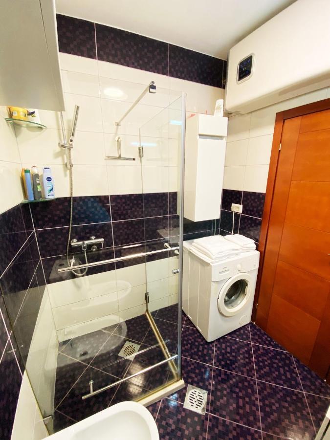 Luxury Apartment 포드고리차 외부 사진